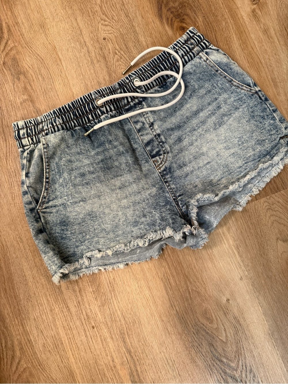 Kendall & Kylie Light Wash Denim Drawstring Frayed Hem Shorts